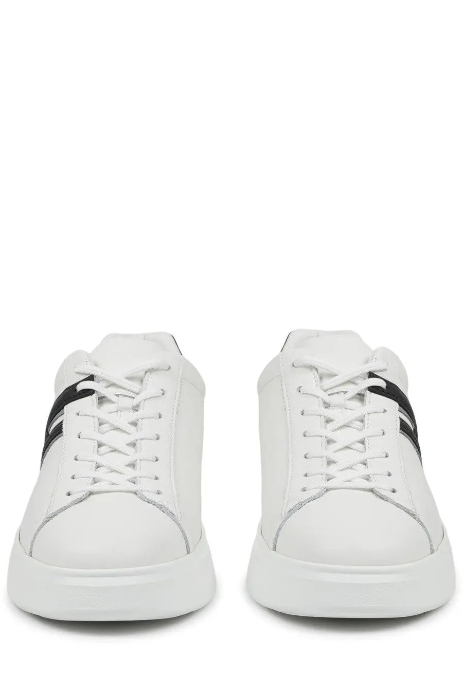 Hogan men’s sneaker h580 white leather with black stripes and silver stitching details