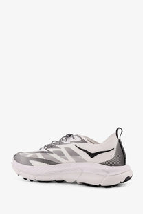White and gray hoka one one men’s mafate speed lite ts running shoe with breathable mesh upper and thick cushioned sole