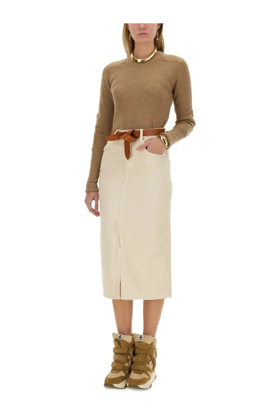 Cream-colored jersey midi skirt with front slit and brown belt tied in a bow by Isabel Marant Étoile