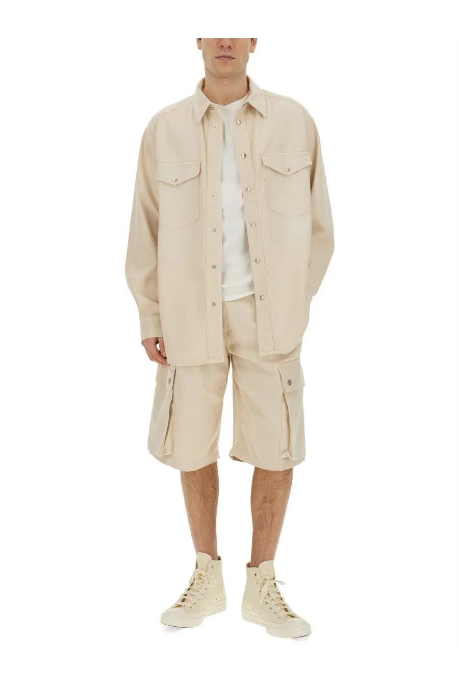 Beige utility-style button-up shirt with two chest pockets and matching cargo shorts from Isabel Marant men’s bermuda tejelo pink collection