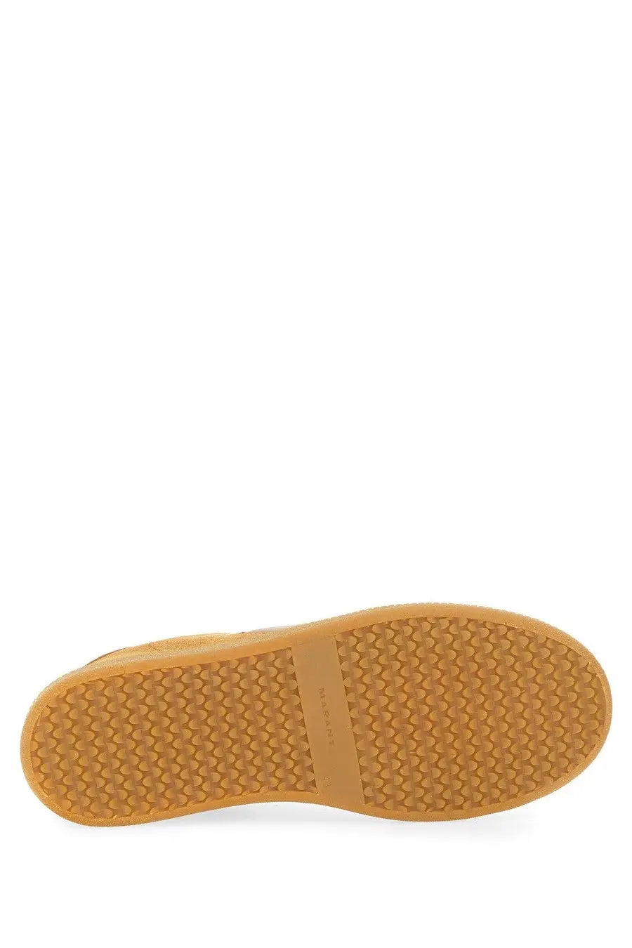 Tan rubber sole with textured honeycomb pattern and central stripe bearing brand name on isabel marant men’s brycy sneaker beige