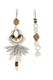 Isabel Marant women’s orecchini Lyna Asimmetrici multicolor bohemian earrings with white black terracotta beads and silver accents