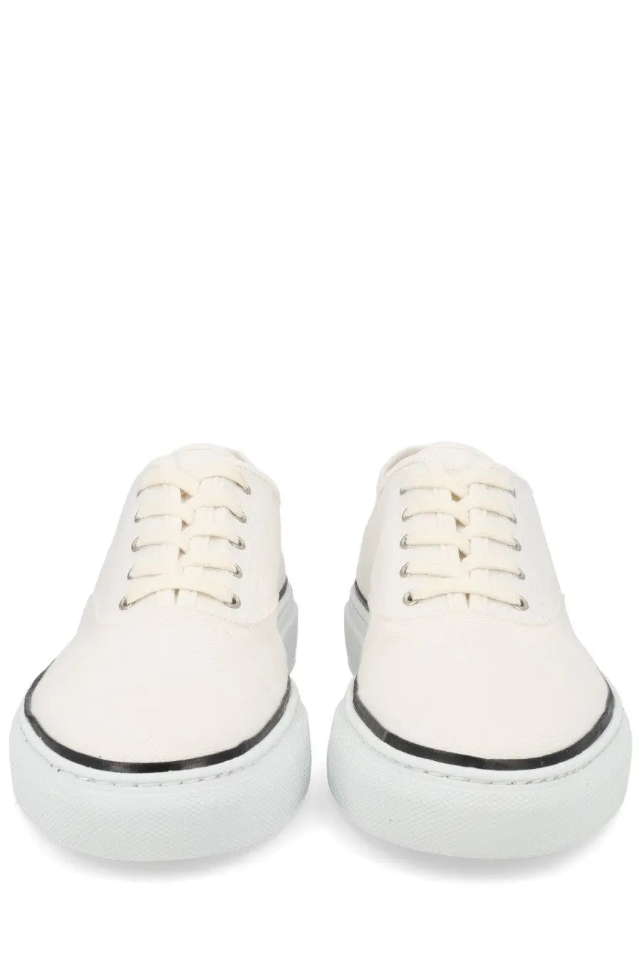 Jacquemus men’s white canvas sneakers with black rubber soles and silver eyelets for casual wear
