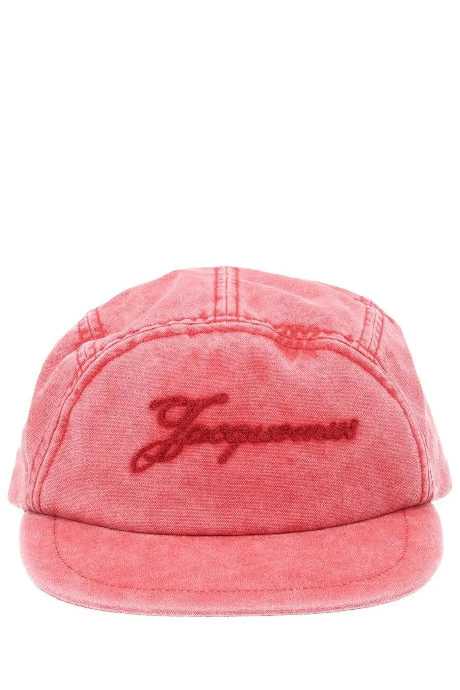 A faded coral pink five-panel cap with a flat brim and dark red jasper embroidery by jacquemus