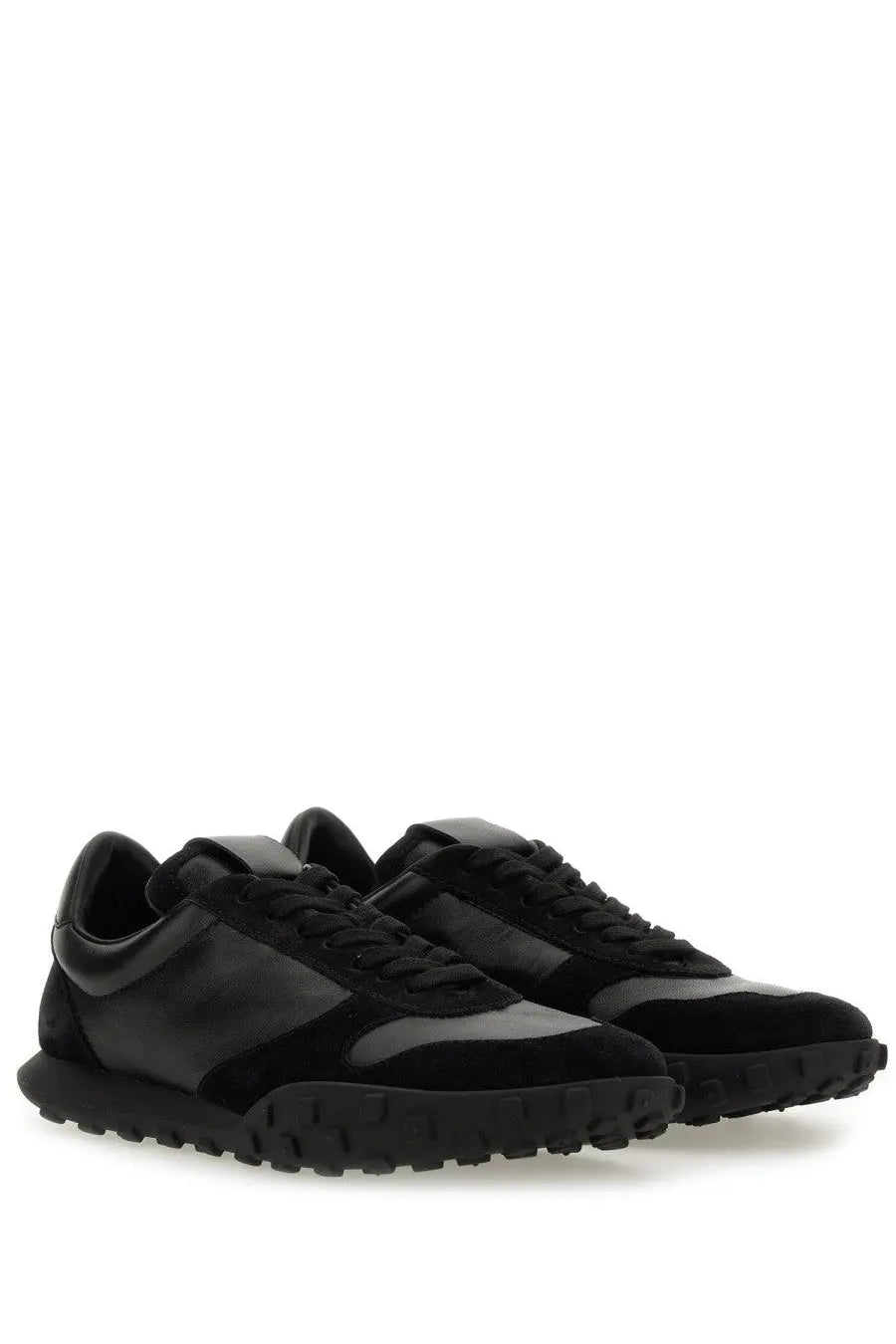 Jil sander men’s low top sneaker in black suede and patent leather with a chunky rubber sole