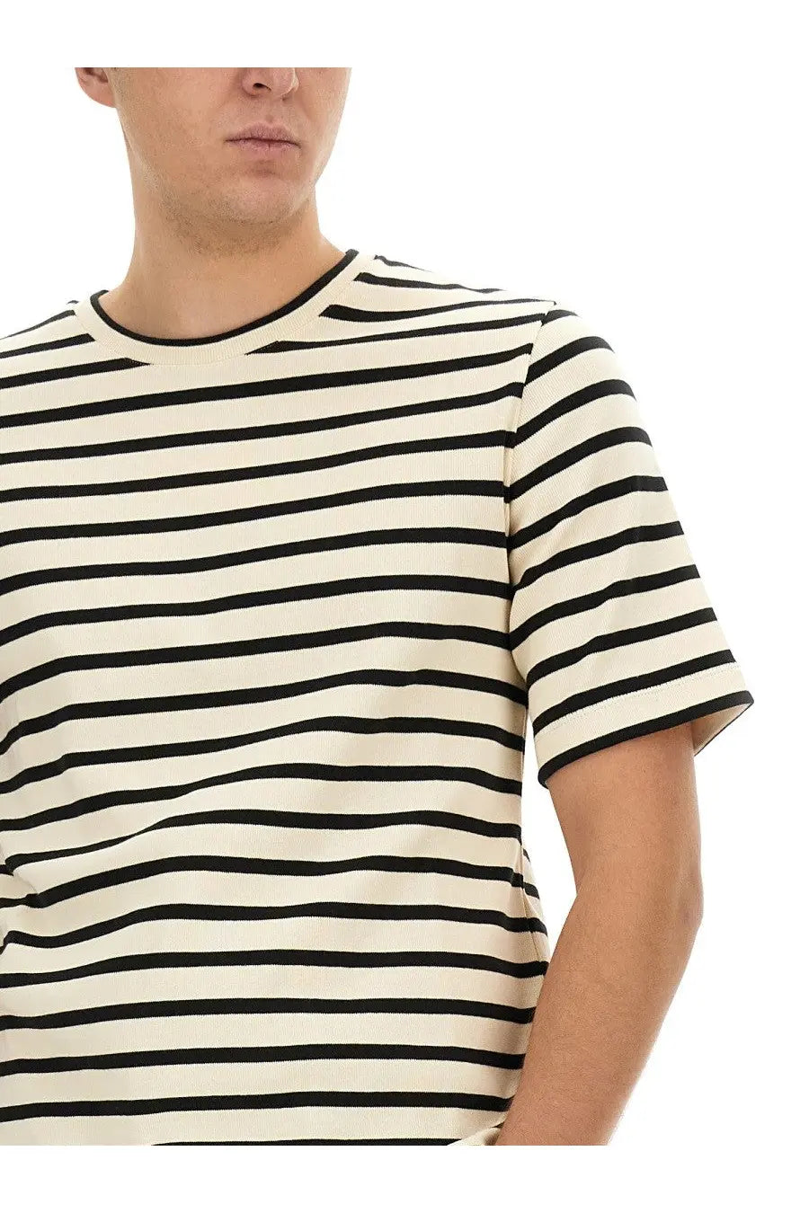 Jil Sander men’s striped shirt in black and off-white with ribbed crew neckline and short sleeves