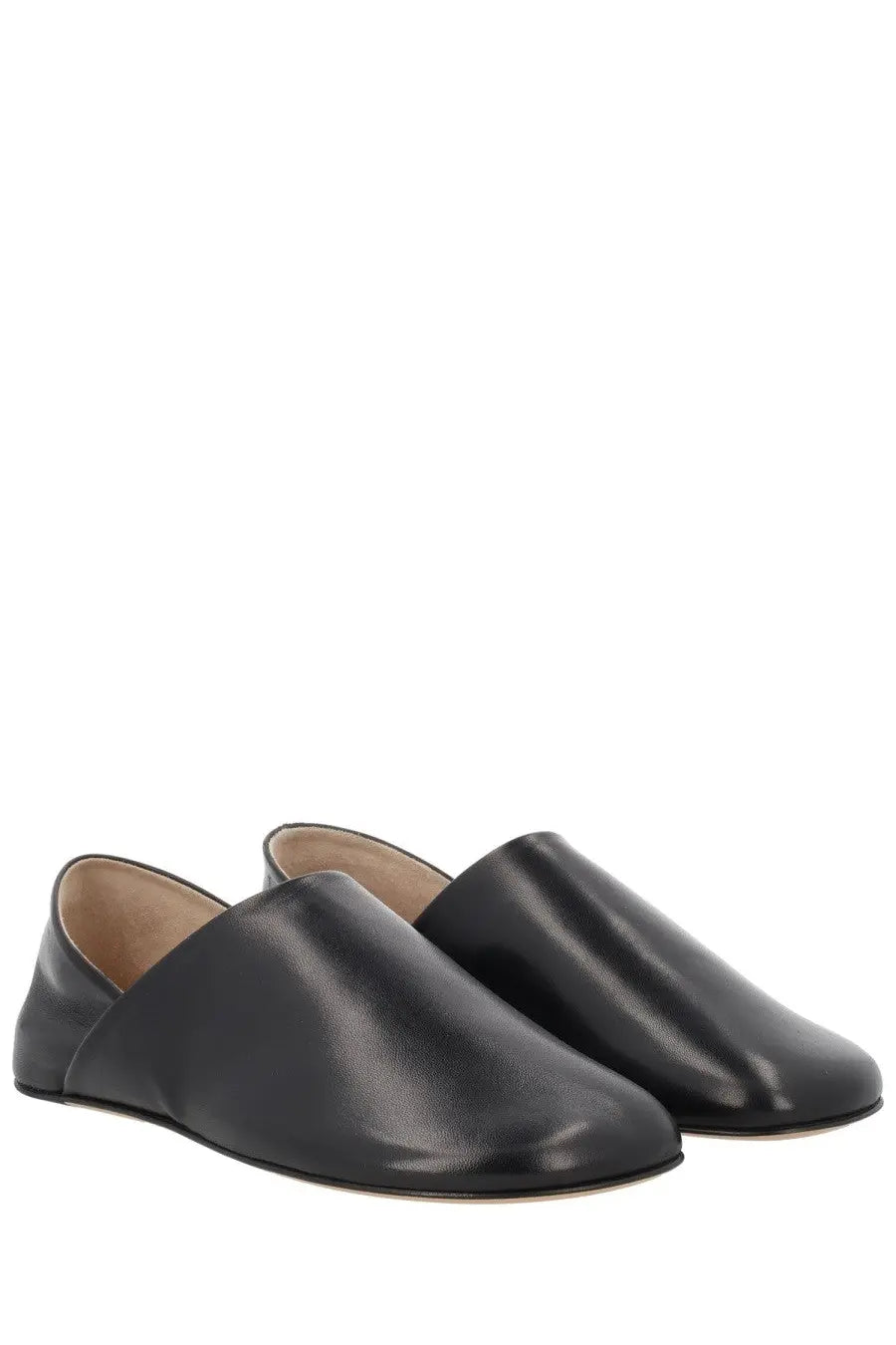Jw anderson women’s black leather slipper shoe featuring a sleek minimalist design with a smooth finish