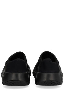 Keen men’s hypowser crushback sneaker black with black yeezy slide sneakers featuring sleek textured upper and chunky sole