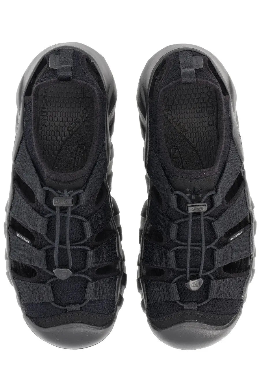 Keen men’s sandal hyperport black with mesh and synthetic straps, adjustable laces, and durable rubber sole