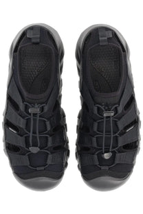 Keen men’s sandal hyperport black with mesh and synthetic straps, adjustable laces, and durable rubber sole