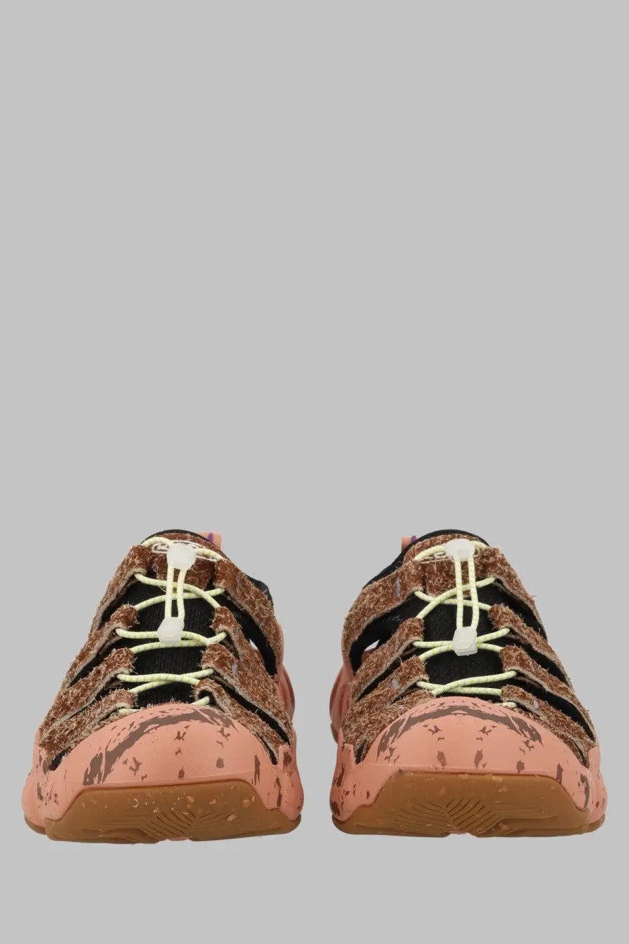 Keen men’s sandalo hyperport brown pink and brown speckled sneakers with white laces for casual wear