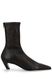 Khaite women’s stivale con tacco Arizona black black leather ankle boot with pointed toe and low block heel viewed from back