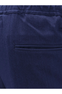 Kiton men’s cotton trousers blue in dark blue denim with subtle woven texture and neatly stitched front pocket