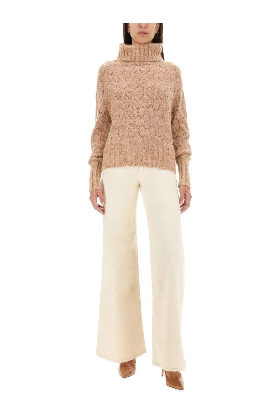 Beige Kiton women’s turtleneck sweater with textured diamond knit pattern and ribbed cuffs in soft fabric