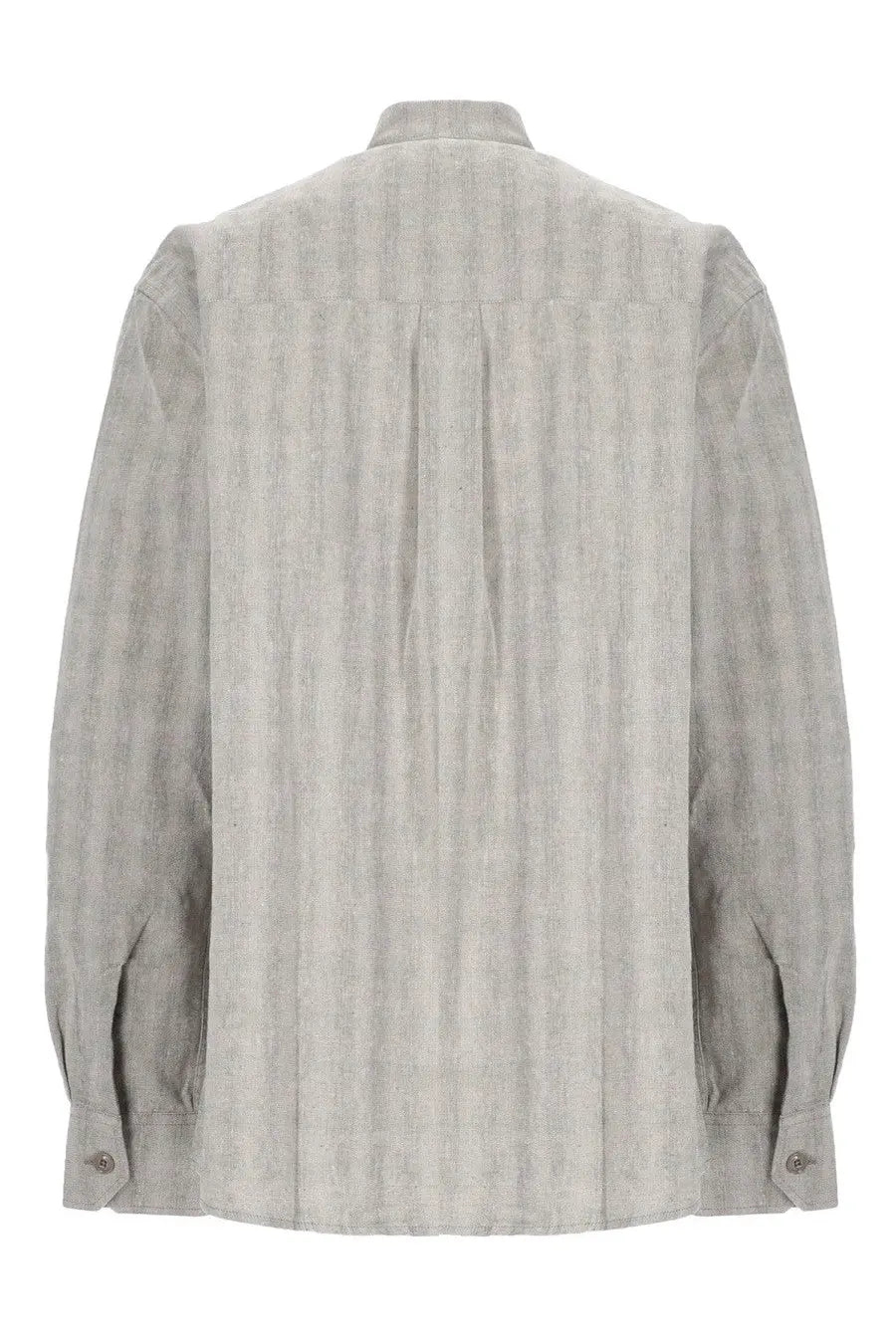 Our Legacy men’s camicia in cotone misto lino grey is a light gray long-sleeved shirt with vertical stripes and relaxed fit