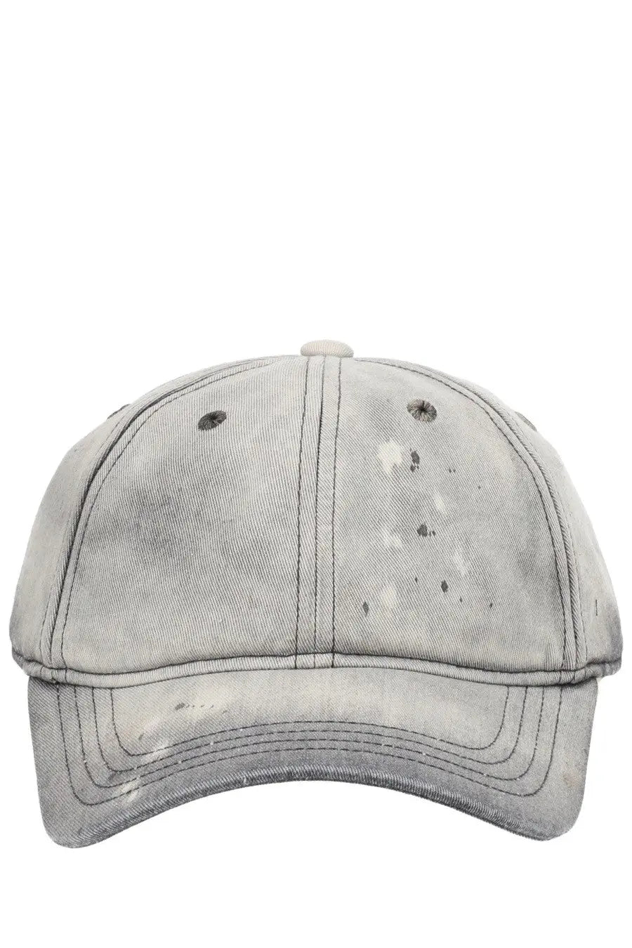Our legacy men’s cappello da baseball in denim grey is a distressed gray cap with faded paint-splattered texture and stitching