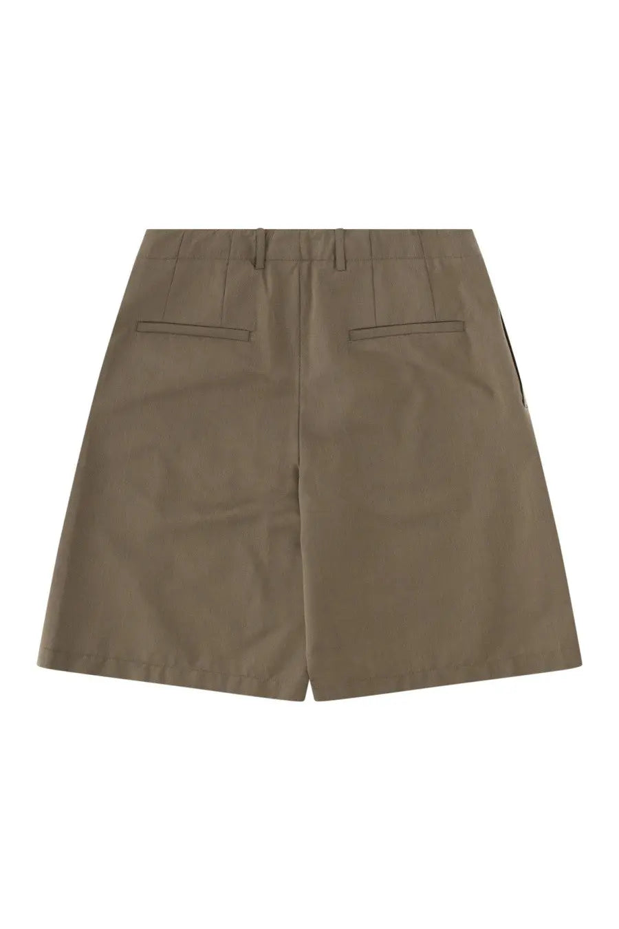 Our legacy men’s shorts bridge green back view khaki durable fabric straight-leg with two rear pockets and belt loops