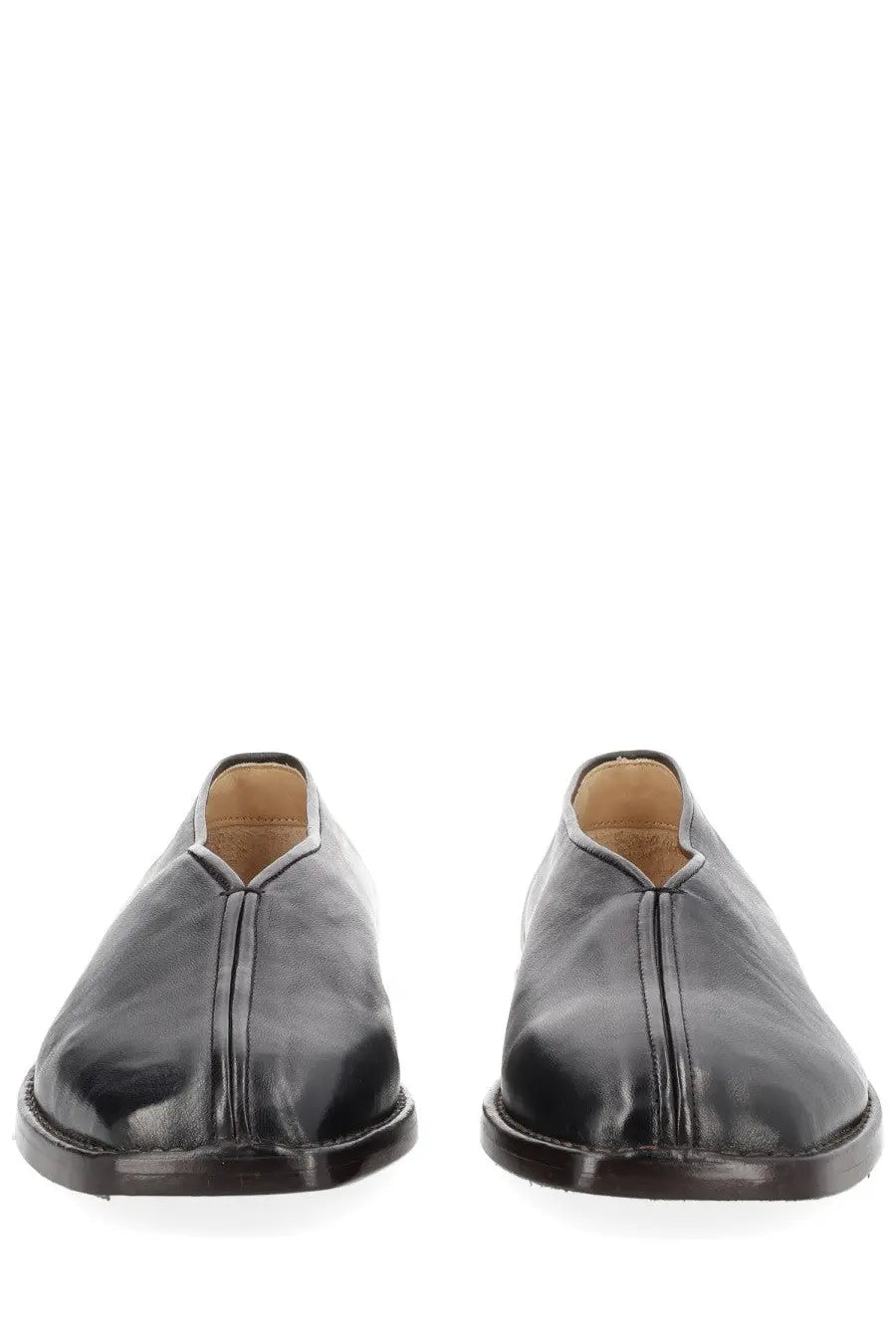 Lemaire men’s black leather moccasin-style flat piped slippers with glossy finish and subtle front stitching