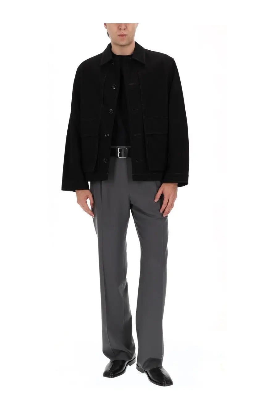 Lemaire men’s giacca boxy black woolen jacket with button closures and flap pockets on the front side