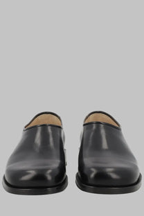 Lemaire men’s mocassino anatomic black leather slip-on loafers with smooth glossy finish and rounded toe