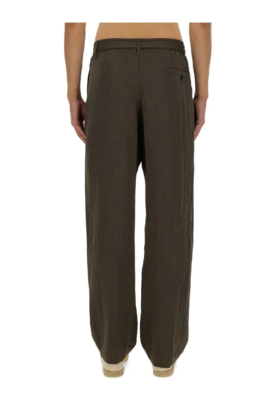 Lemaire men’s relaxed olive green wide-leg trousers with sleek minimalist design and subtle front pocket detailing