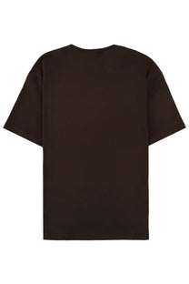 A dark brown oversized short-sleeved lemmaire men’s shirt con taschino with a simple crew neck and clean stitching