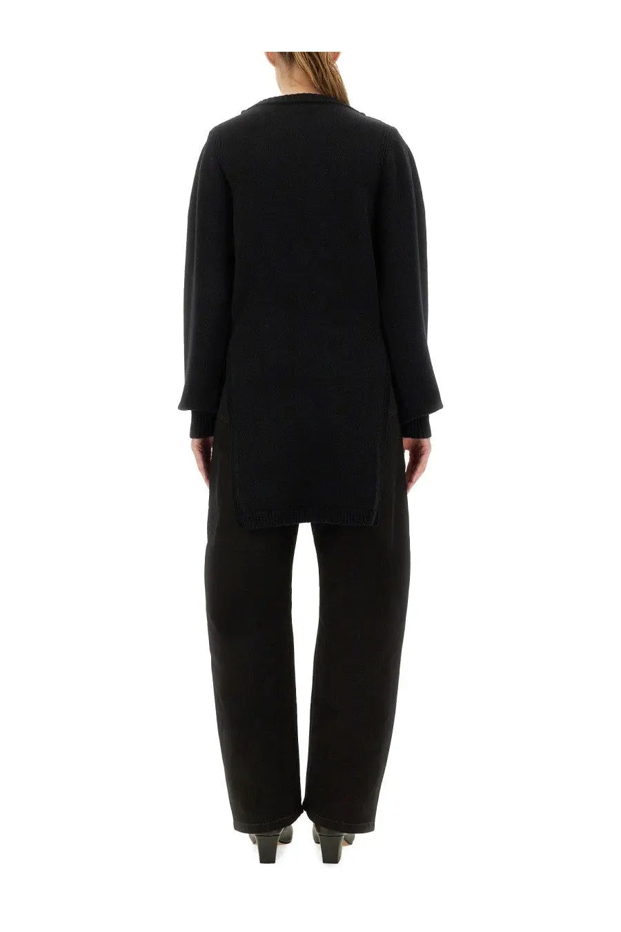 Lemaire women’s black long-sleeved shirt with a relaxed fit and asymmetrical hemline front view