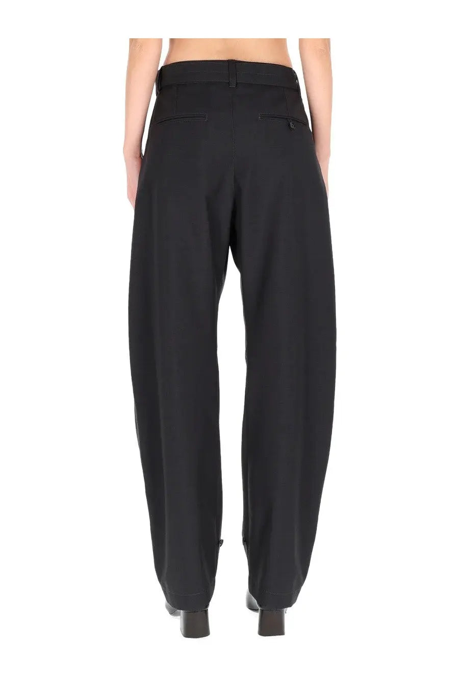Lemaire women’s tailored grey pants with sleek wide-leg fit and subtle front pockets in black fabric
