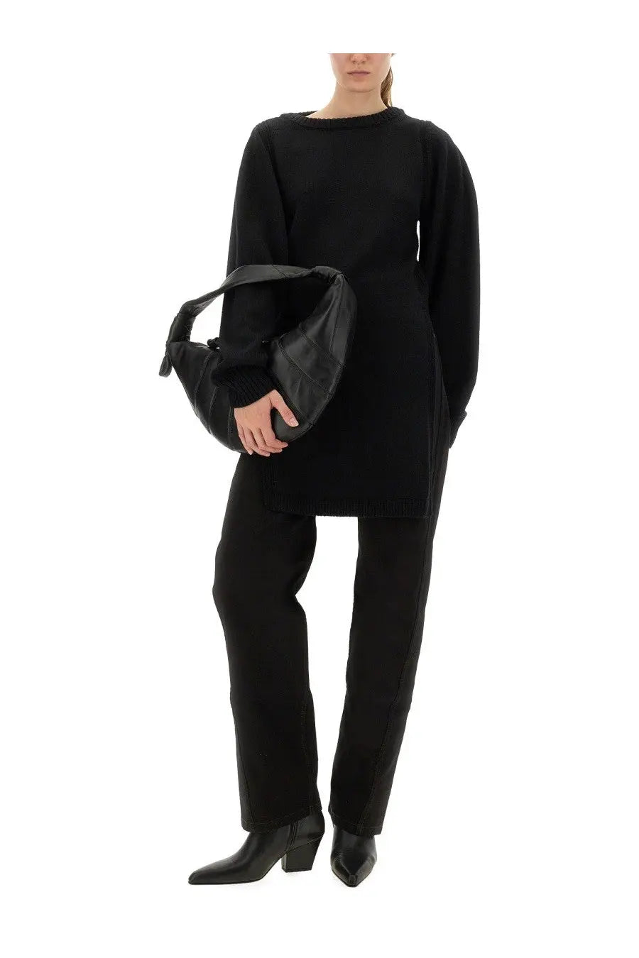 Black leather shoulder bag with distinctive twisted handle design featured with lemaire women’s twisted pants black