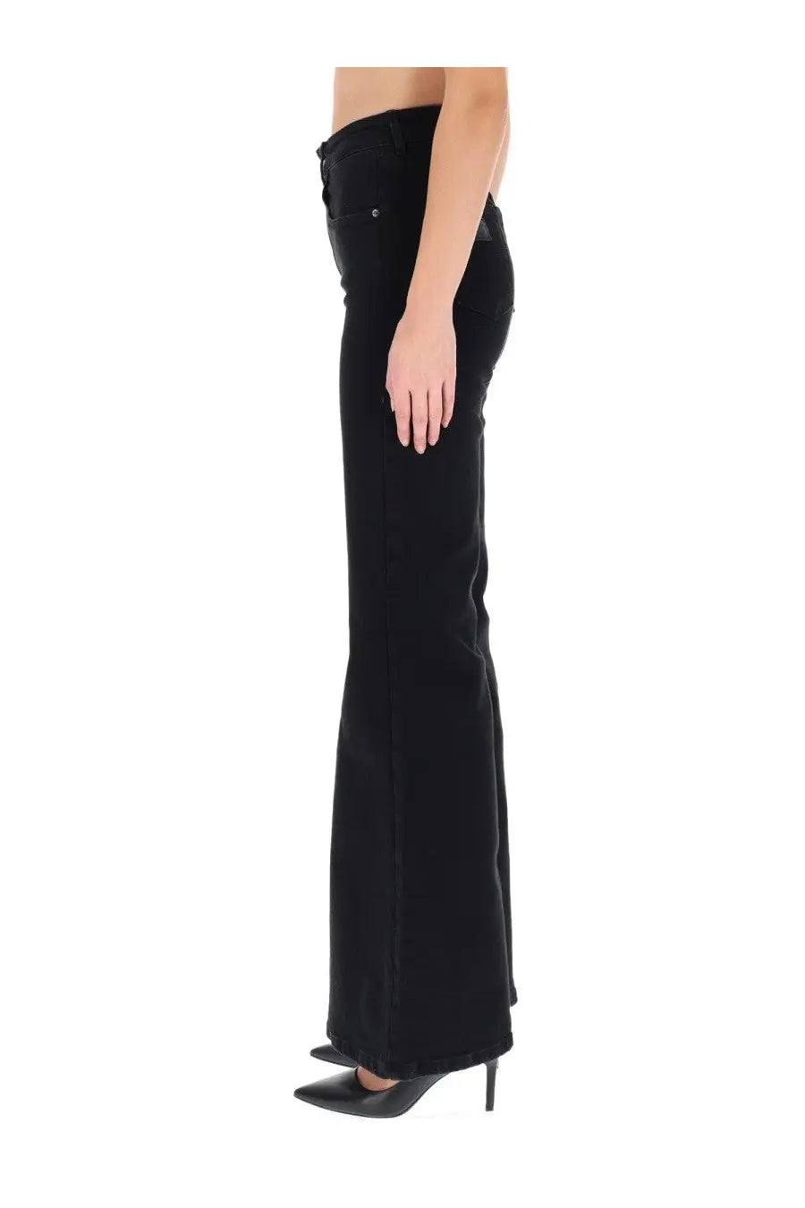 Lois Jeans women’s black high-waisted flared denim jeans with a straight-leg cut and subtle thigh fading