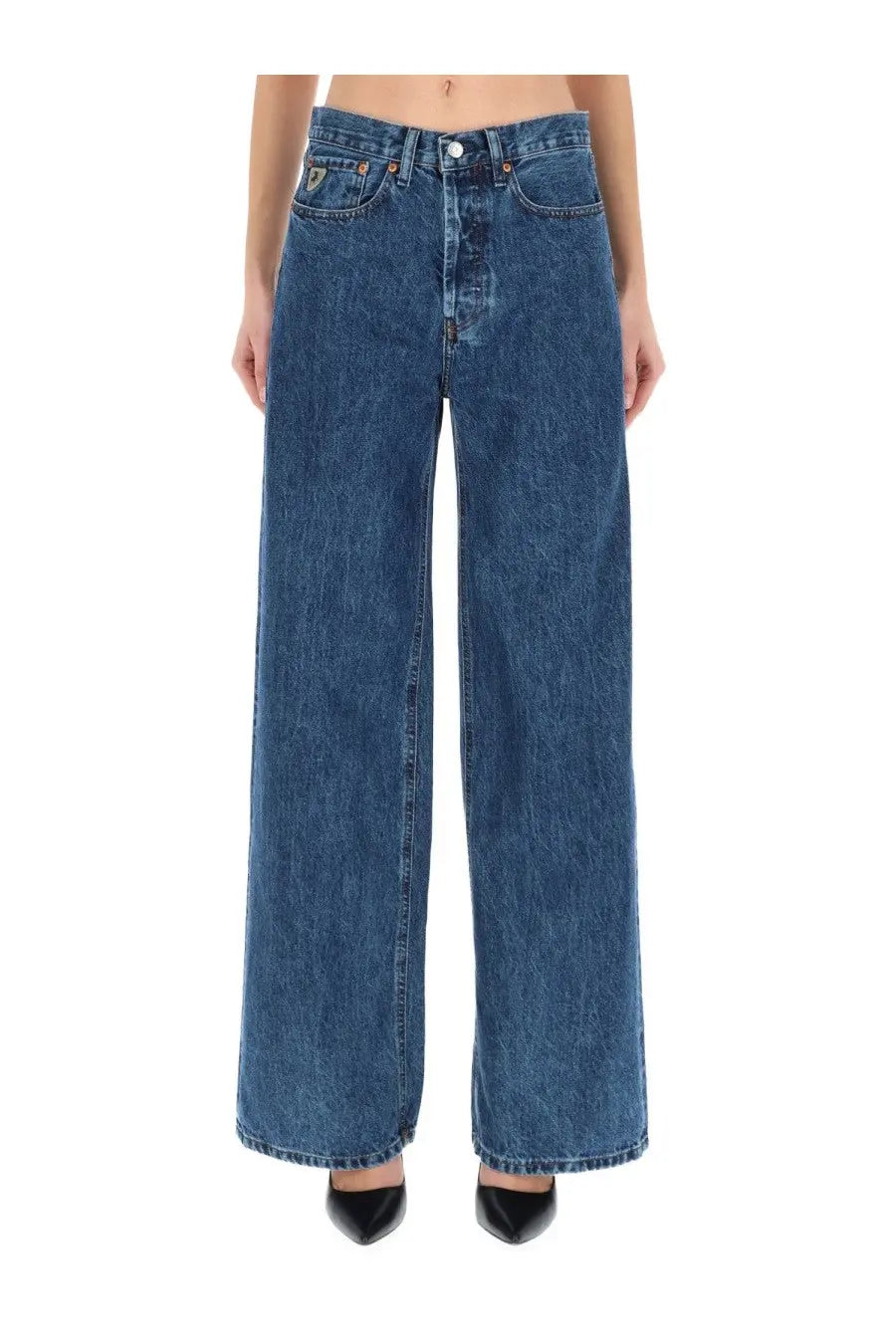 Back side of blue denim Lois Jeans women’s skater loose jeans with five-pocket design and brand patch on waistband
