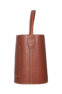 Longchamp women’s cuir DE Russie bucket bag in brown leather with textured surface and matching stitching