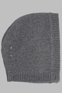 Maison Margiela men’s cappuccio in lana grey gray knitted beanie with ribbed edge and subtle texture
