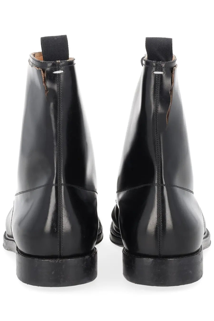 Maison Margiela men’s loved to death black patent leather ankle boots with glossy finish and contrasting stitching