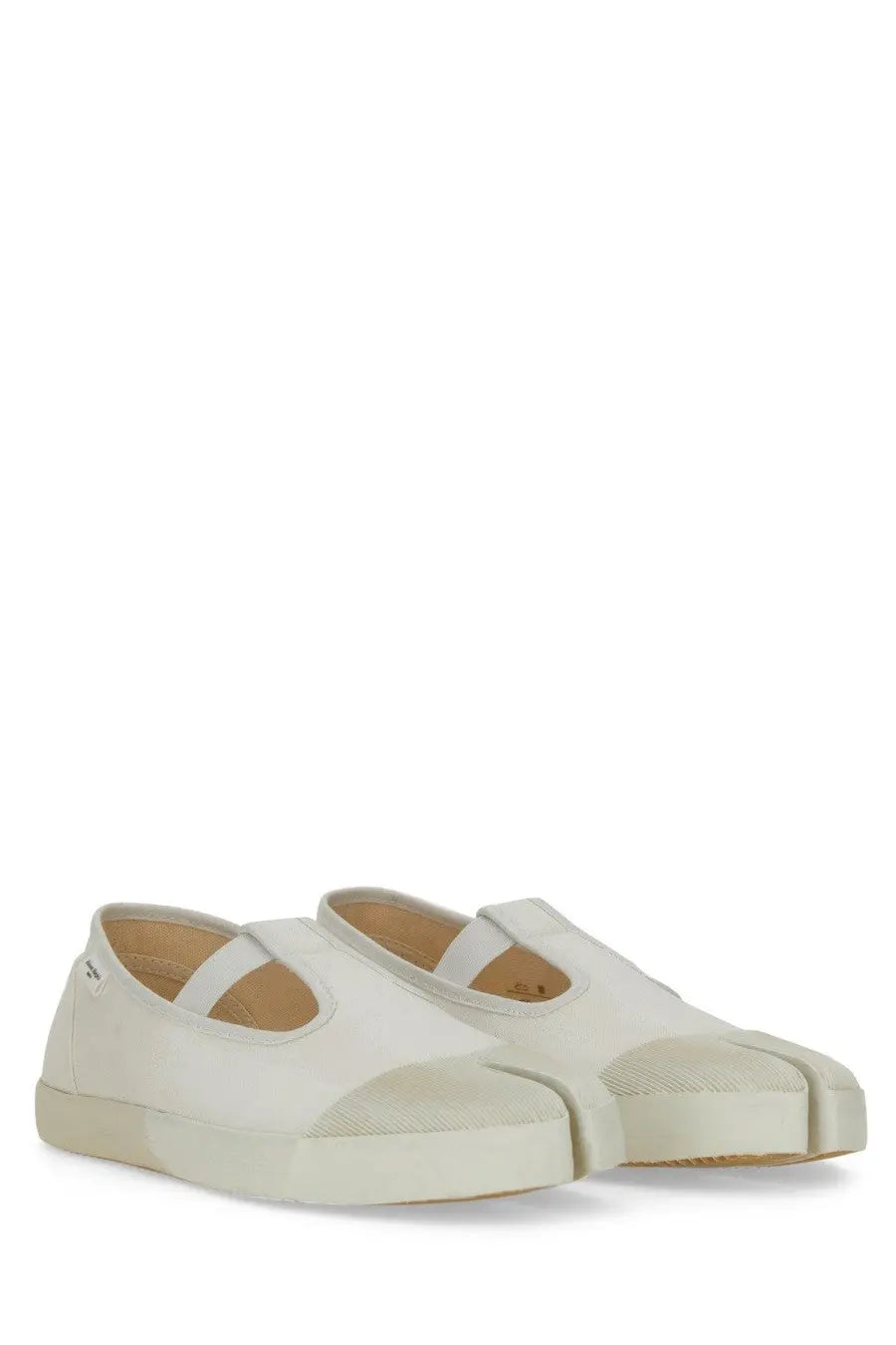 Maison Margiela men’s Mary Jane tabi white cream canvas slip-on shoes with distinctive toe separation and minimalist straps