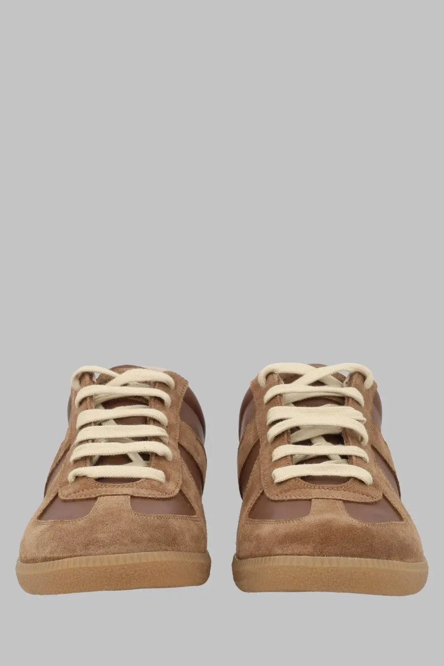 Maison Margiela men’s sneaker replica brown low-top suede and leather sneakers with cream-colored laces