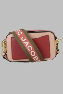 Marc Jacobs women’s borsa the snapshot blue camera bag in pink and red leather with olive green strap and gold hardware