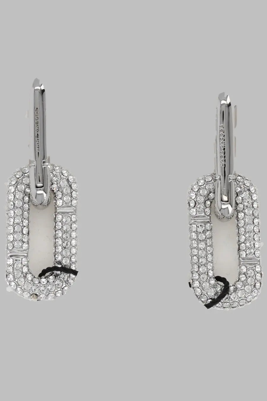 Marc Jacobs women’s orecchini pop marc silver earrings with silver-tone rectangular links encrusted with round and baguette diamonds