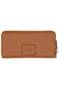 Brown textured leather wallet with gold tone zipper and embossed marc jacobs logo patch in portafoglio continental style