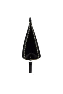 Marc Jacobs women’s black leather zippered wallet with silver-toned zipper and pull tab pouch