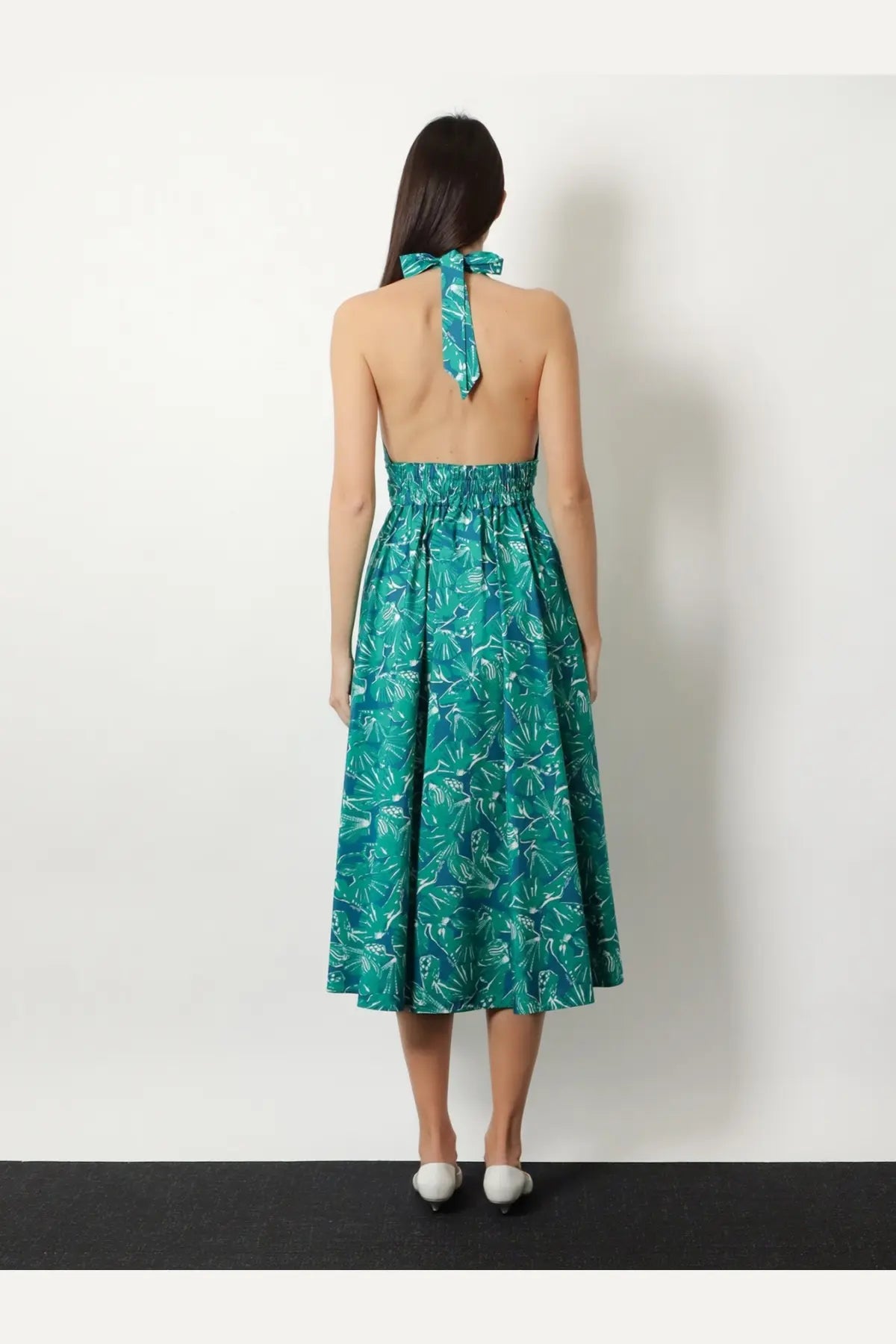 Max Mara women’s mxmebella printed cotton dress green with teal and white tropical leaf halter design and gathered waistband