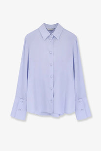 Max Mara women’s mxpvoliera stretch silk shirt blue is a soft lavender blouse with a classic collar and button-down front
