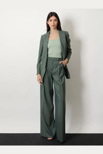 Olive green tailored blazer and matching wide-leg trousers set in viscose blend from max mara women’s collection