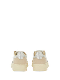 AUTRY Women's Sneaker Medalist Low Multicolor, view 3