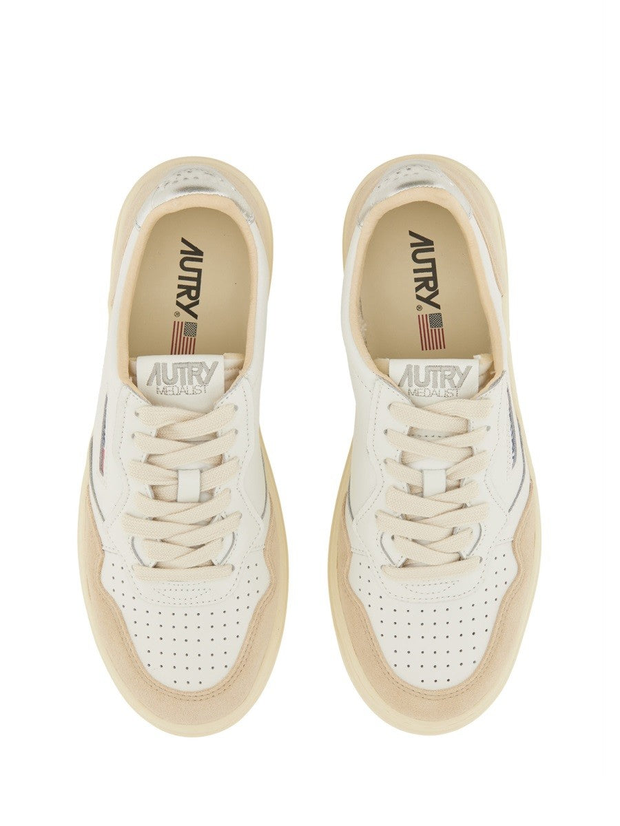 AUTRY Women's Sneaker Medalist Low Multicolor, view 6