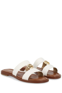 Michael Kors women’s sandalo Erin white leather slide sandals with gold-tone logo hardware and brown rubber soles