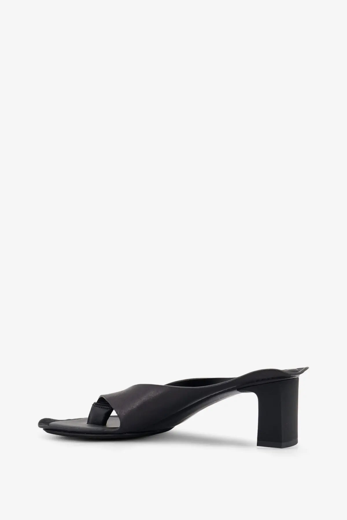 Mm6 maison margiela women’s black leather mule sandal with chunky heel and minimalist design front view
