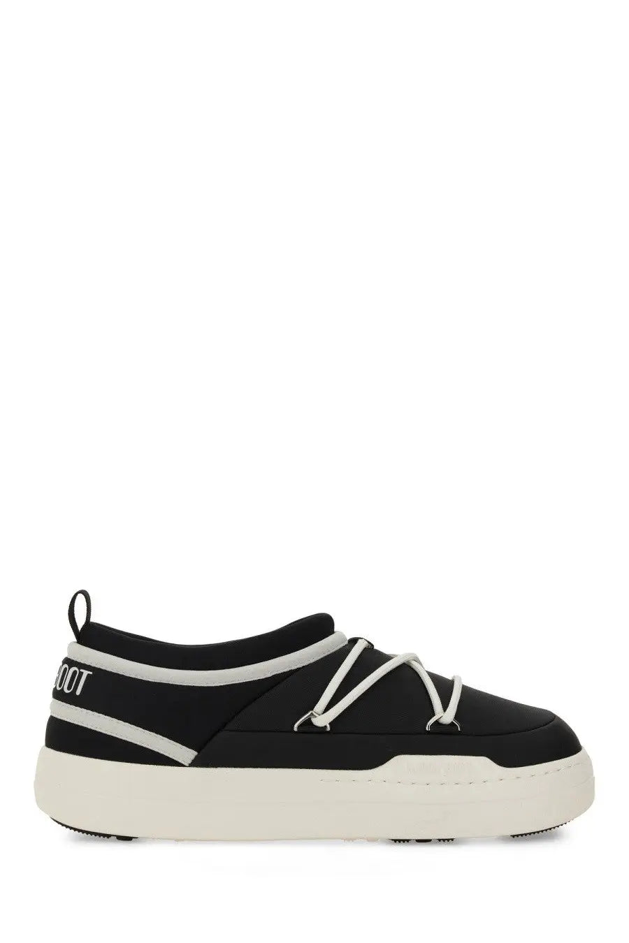 Black moncler moon boot unisex park icon sneaker with white laces and thick off-white sole