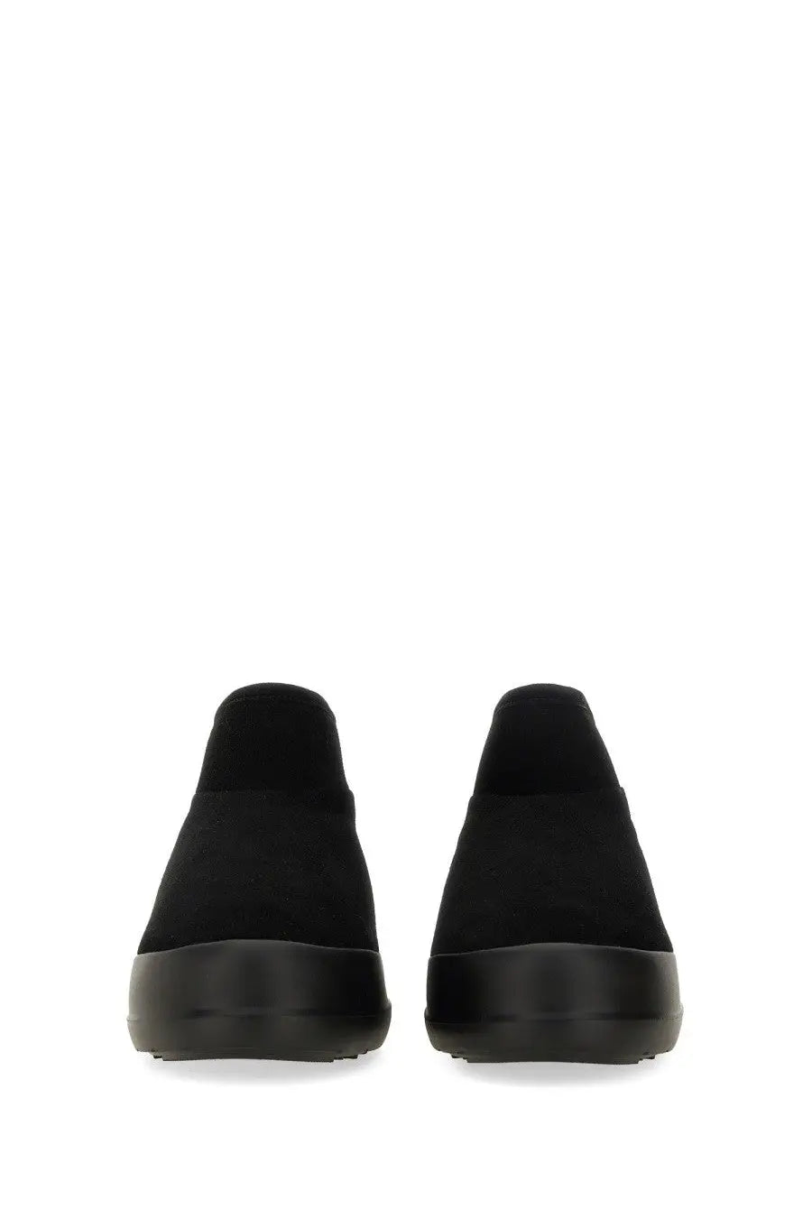 Moon Boot women’s black slip-on sneakers made of suede with a chunky rubber sole for casual wear