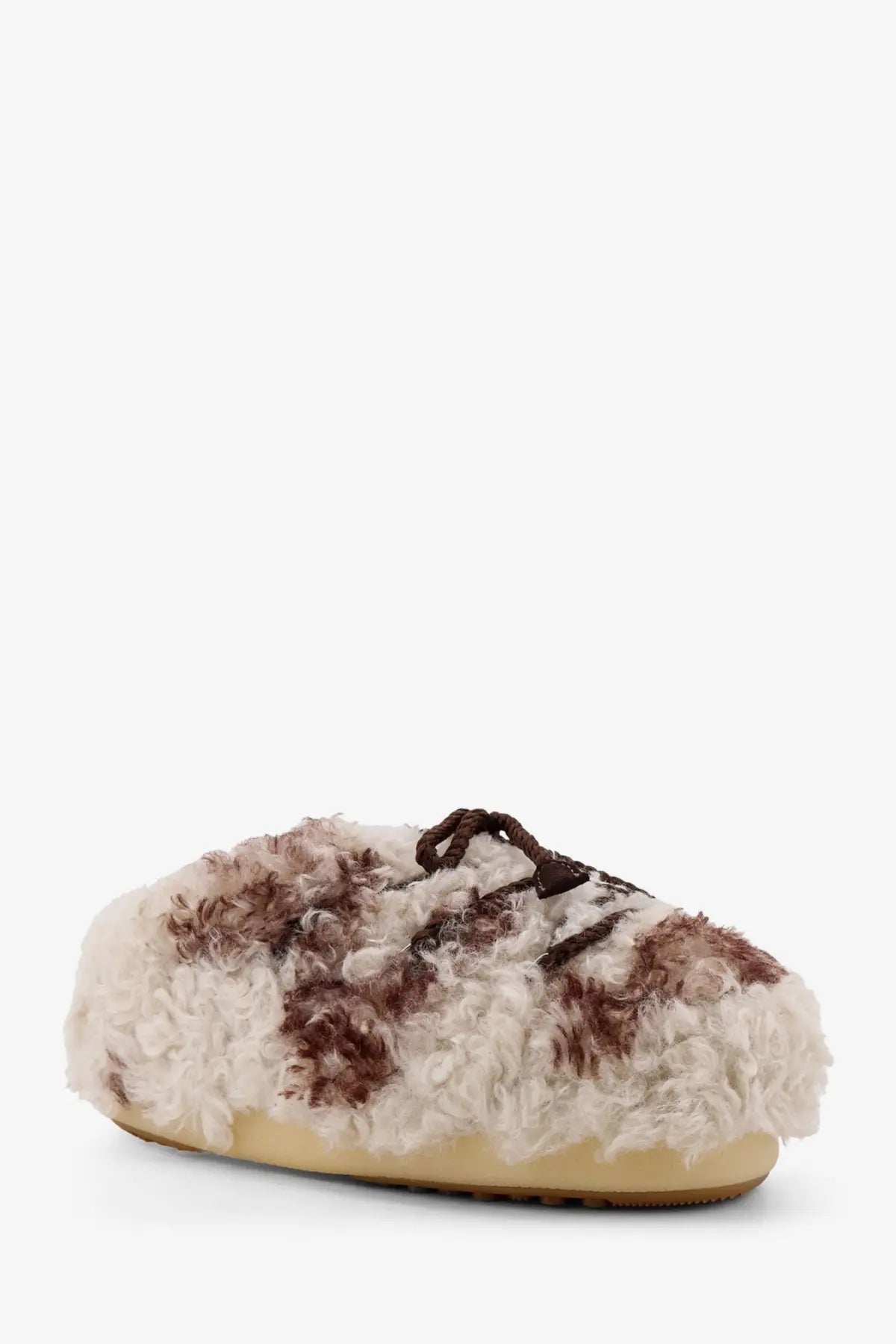 Moon Boot women’s low faux fur sandals with cream and brown curly fur and a tan rubber sole
